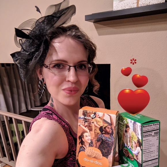 Hi, I'm Anya - Picture 2 of 2